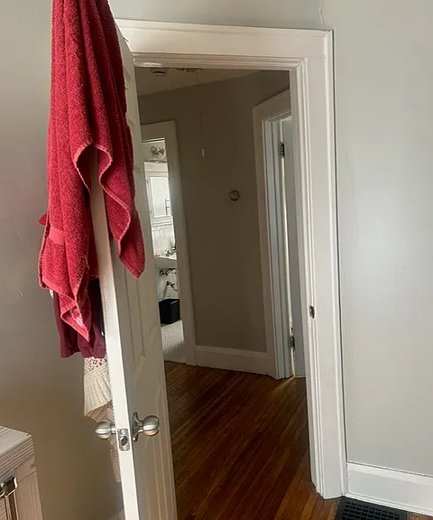 196 Stillwell Ave — Photo 8
