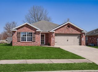 4004 SW Hansom Loop, Bentonville, AR 72712
