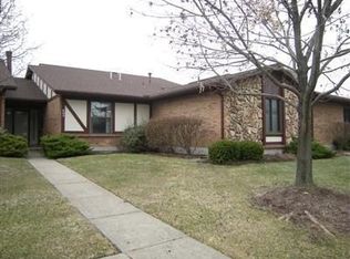 602 Pine Needles Dr, Centerville, OH 45458