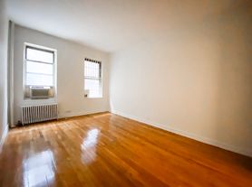 345 E 61st St, New York, NY