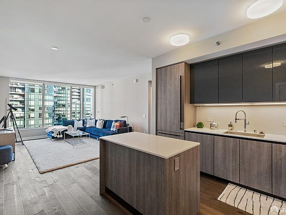 2nd image of 201 Folsom St APT 27D
