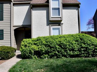 3408 SW Arrowhead Rd, Topeka, KS 66614