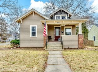 503 S 2nd St, Dundee, IL 60118