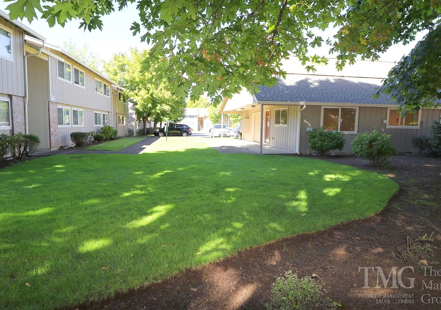 St. John's Park Apartments — Photo 2