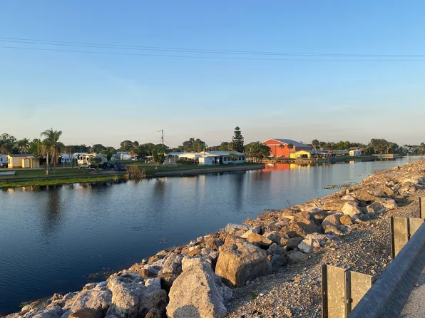 2199 Hunter Rd, Okeechobee, FL