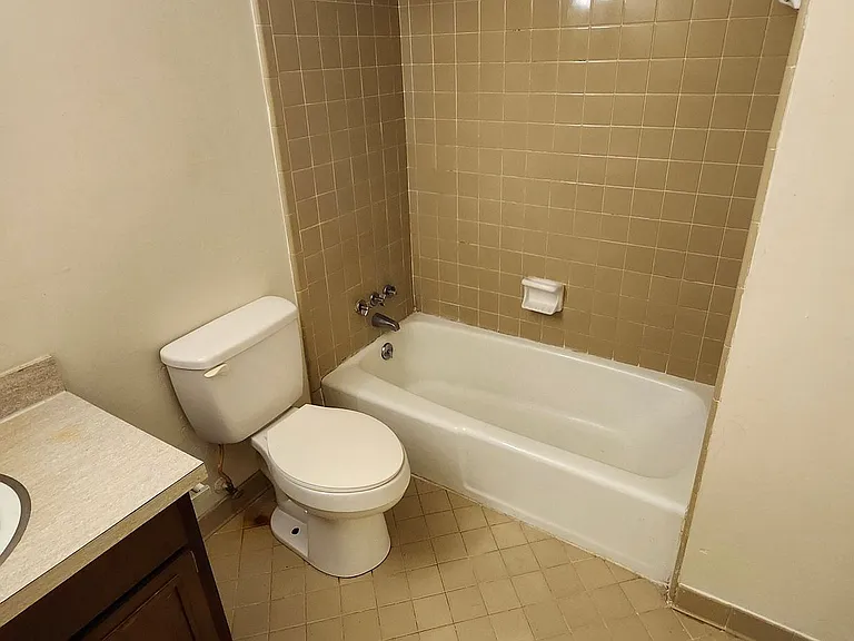 3904 Armour Ave — Photo 10