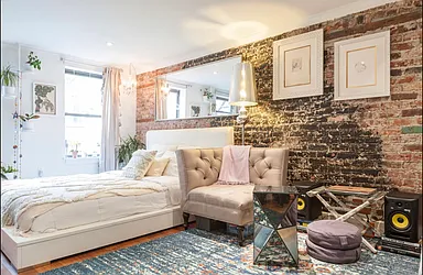 Rented by Living New York