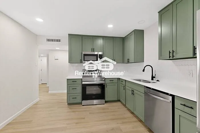 4840 Graham Ct — Photo 12