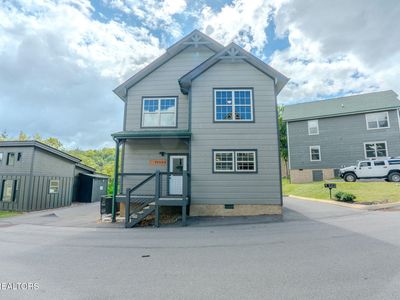 876 Osprey Way, Pigeon Forge, TN, 37863