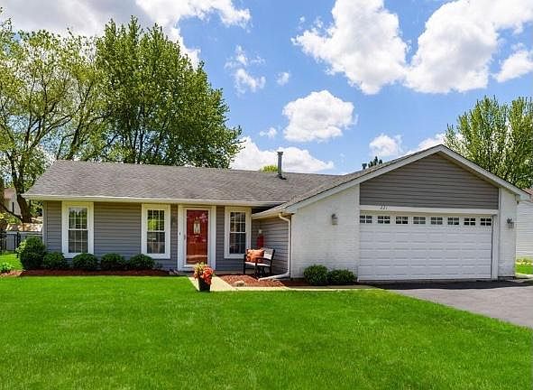 1st image of 222 E Farmgate Ln