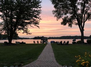 8351 Hilton Rd, Brighton, MI 48114