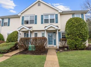 669 Snowdrop Ct, Morganville, NJ 07751