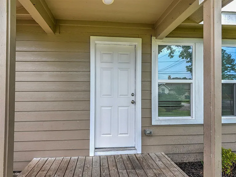 7815 Jester St — Photo 4