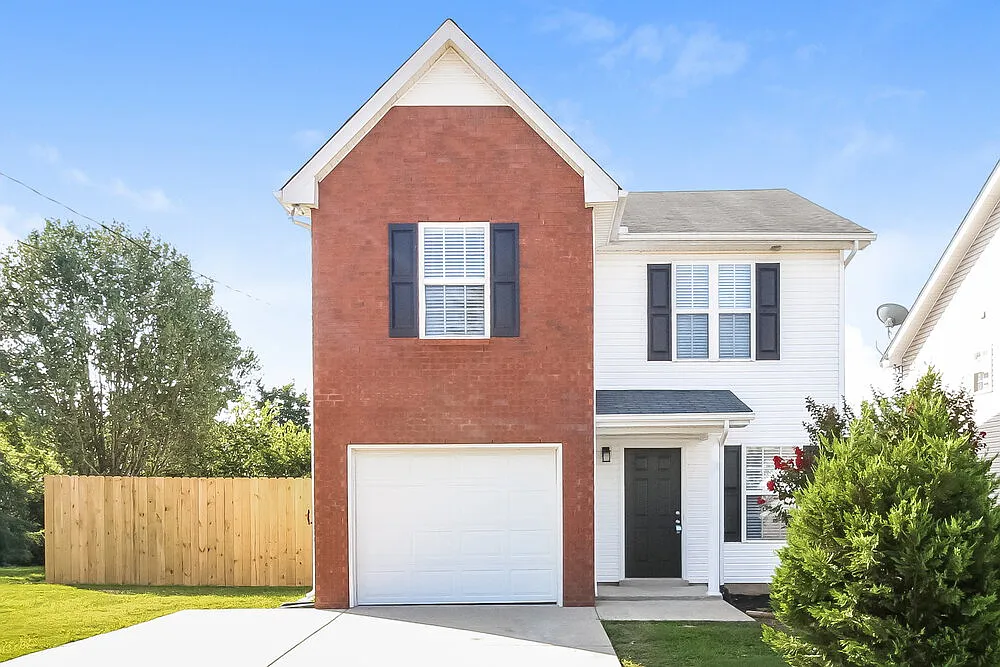 3 bed, 2.5 bath, 1292 sqft, $2,015 — Photo 1