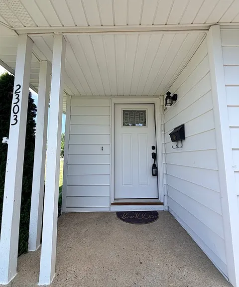 2303 Katherine Ave — Photo 28