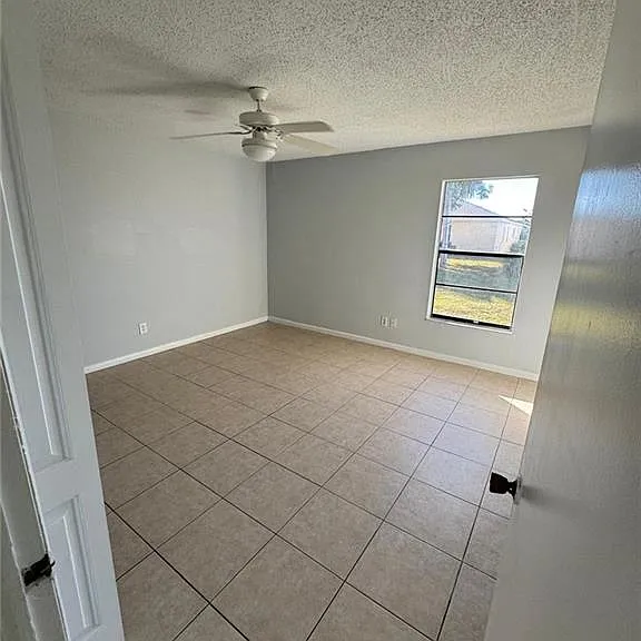 3004 Santa Barbara Blvd #B — Photo 23