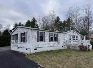 3655 Essex Rd, Willsboro, NY 12996