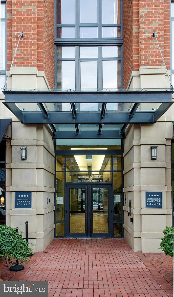 Building Photo - 520 John Carlyle St #416