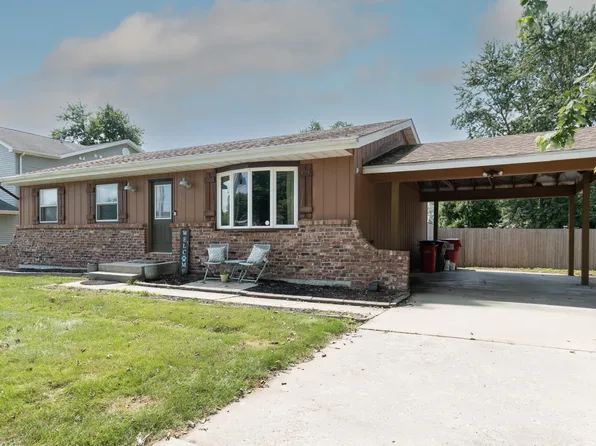 13424 Osborne St, Cedar Lake, IN 46303