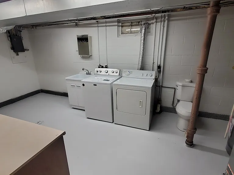 Basement - Utility Room / Half bath