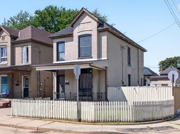 75 Keith St, Hamilton, ON L8L 3S2