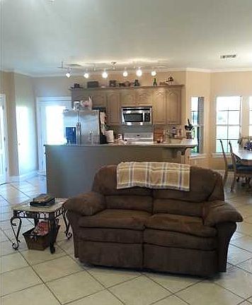 2nd image of 1093 Grand Prairie Hwy #98