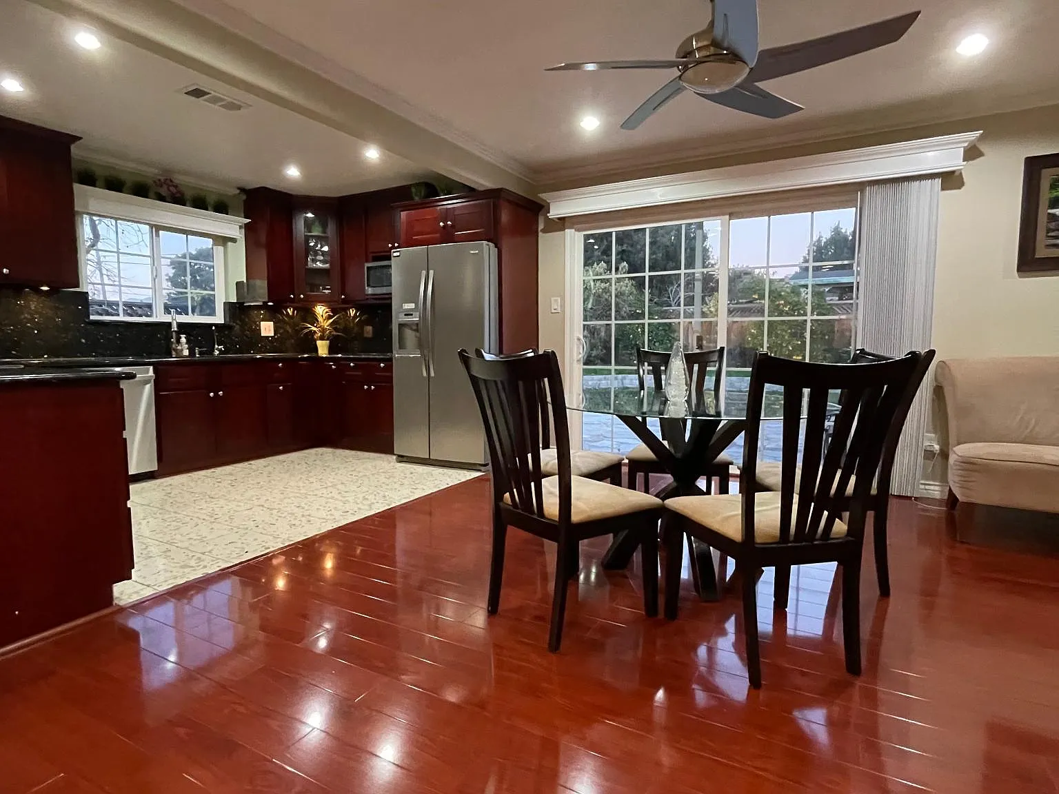 4 bed, 1477 sqft, $4,500 — Photo 3