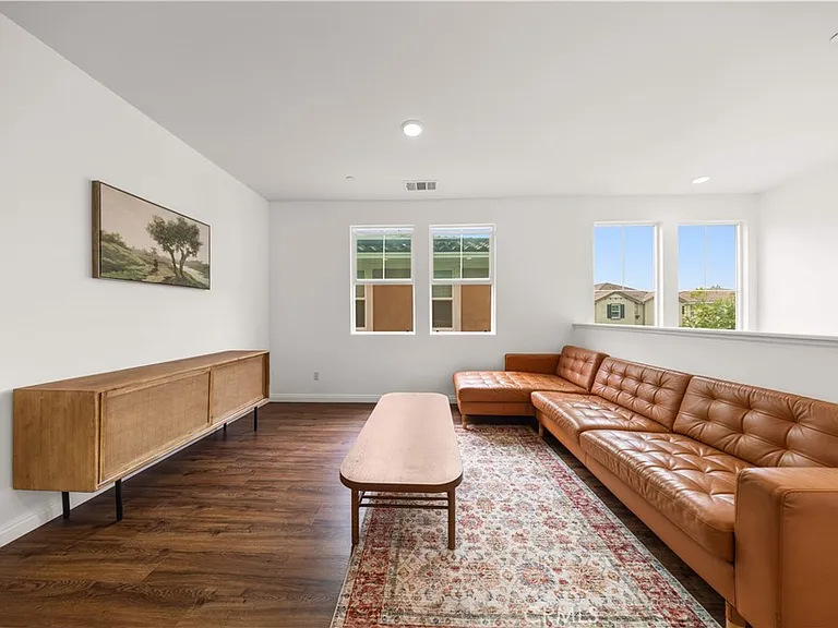 16005 Blueberry Ave — Photo 19