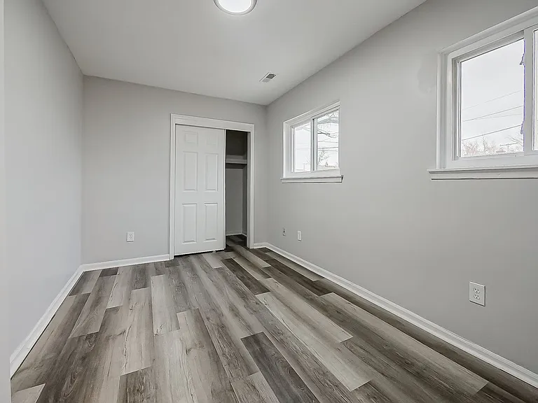 23352 Powell Ave — Photo 14