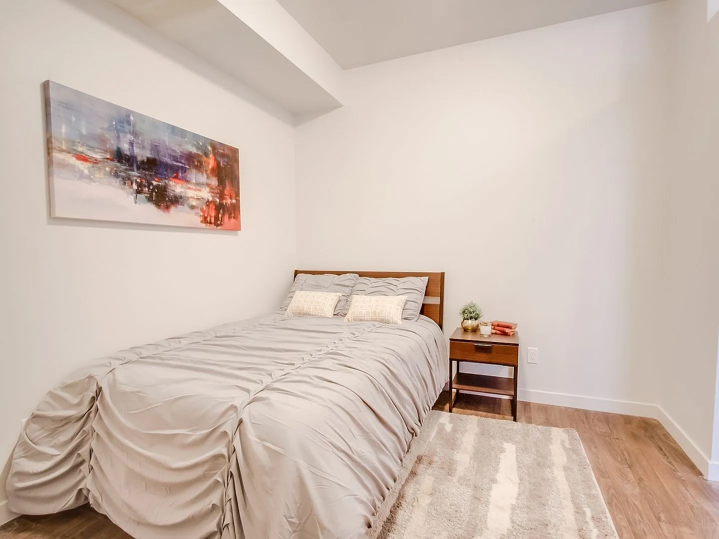 1308 NE Dekum St — Photo 3