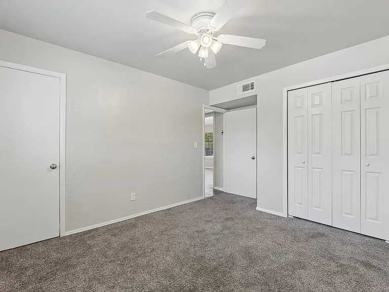 Terraces at Nichols Hills Renovated Two-Bedrooms — Photo 25