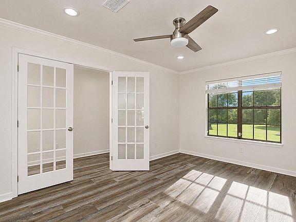 3rd image of 1324 Mockingbird Dr
