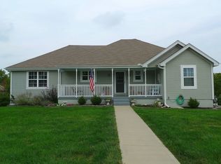 1401 Red Bud Ln, Pleasant Hill, MO 64080