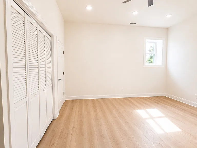 422 Fountain St #4 — Photo 13