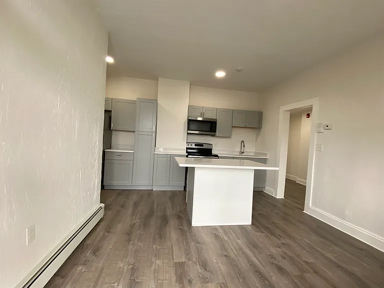 8 Kenwood St #5 — Photo 6