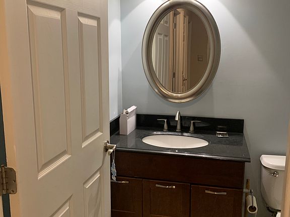 5th image of 2604 Beacon Hill Dr