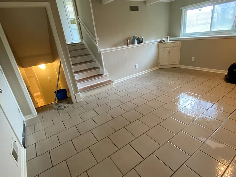1608 E Cedar Pl — Photo 8