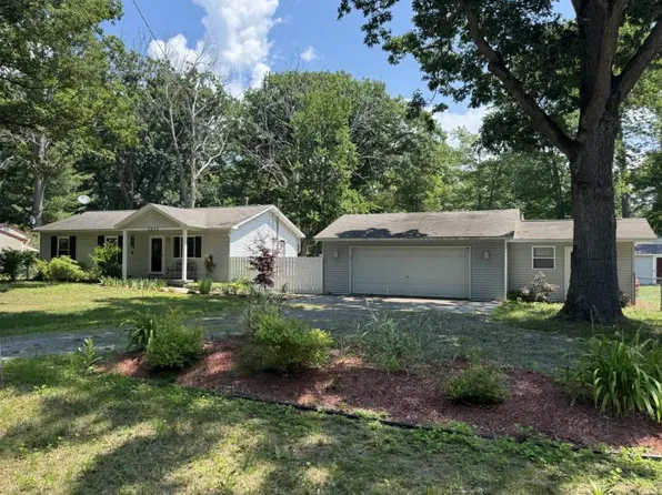 2655 W Doyle Trl, Roscommon, MI 48653