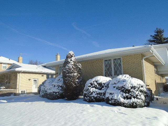 2nd image of 10321 S Keeler Ave