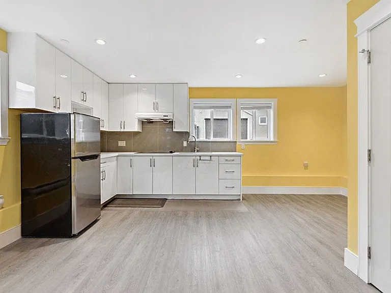1477 E 61st Ave — Photo 11