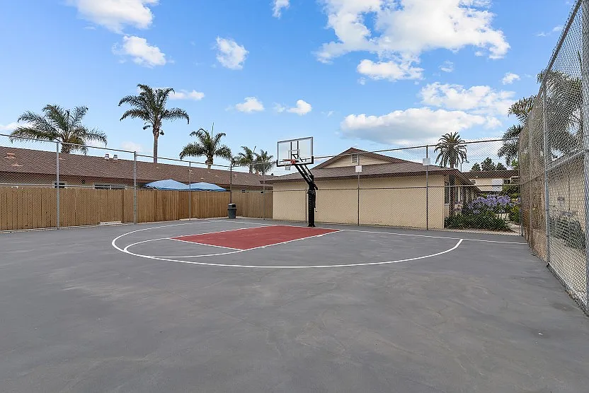 Huntington Garden Apartments