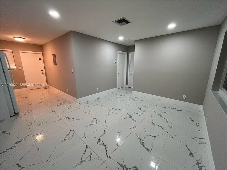 1015 W Las Olas Blvd #3 — Photo 8