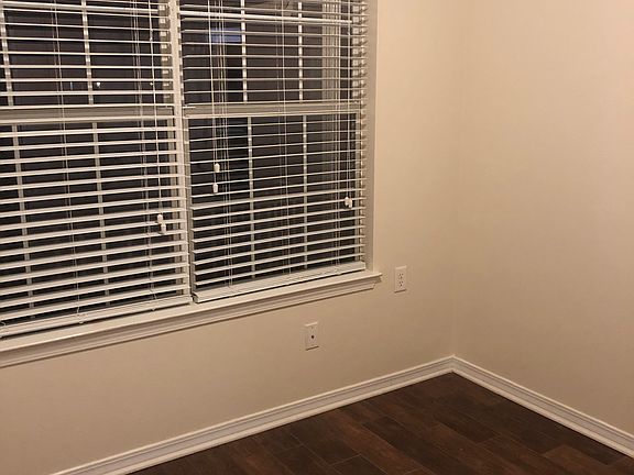 5th image of 2212 Trailwood Dr