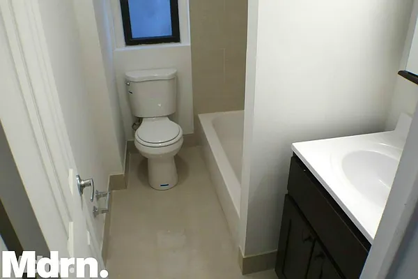 Rented by Mdrn Residential | media 5