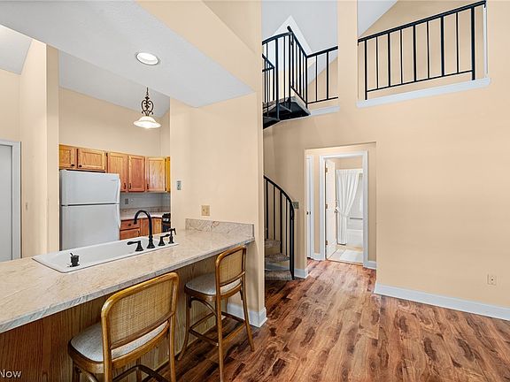 4th image of 1235 Candlewick Ln #3-11