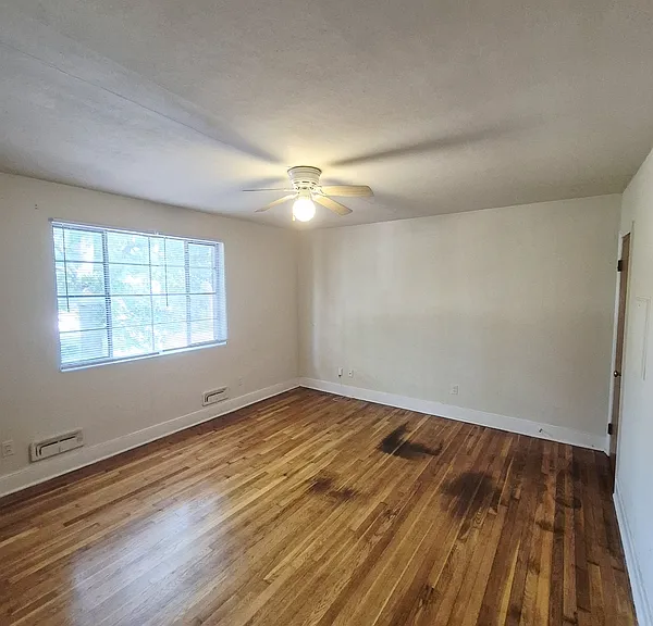 3230 W Grace St #6 — Photo 9