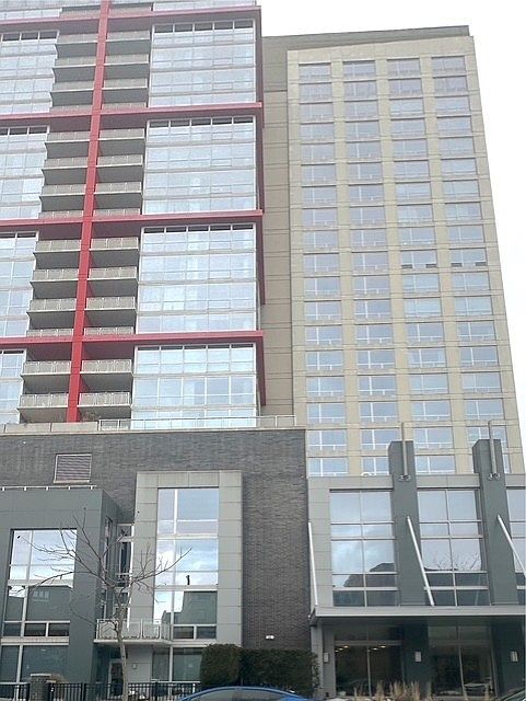 1st image of 1841 S Calumet Ave APT 706