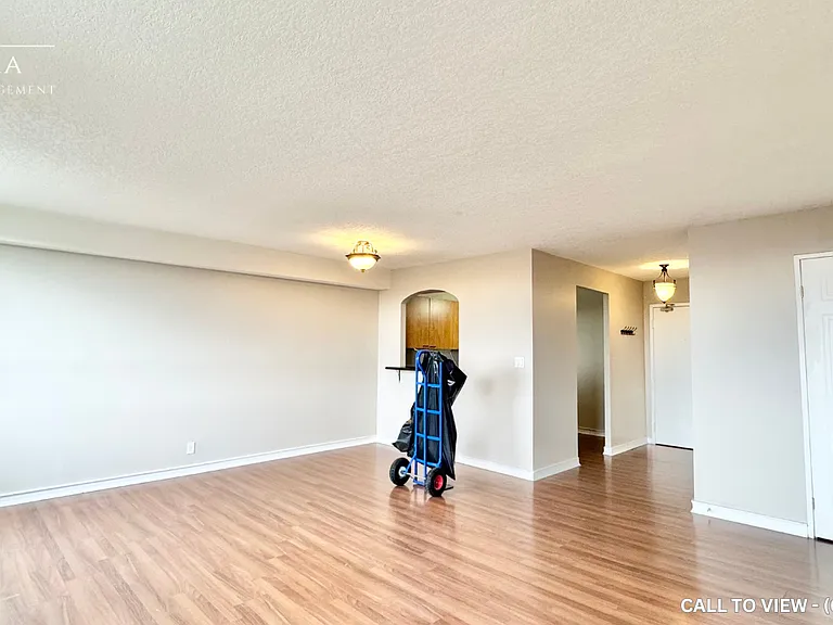 18 Holborn Ct #603 — Photo 2
