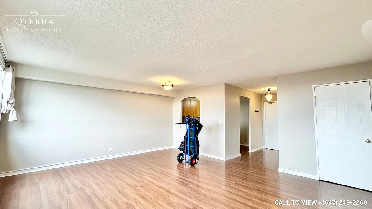 Building Photo - 18 Holborn Ct #603