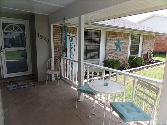 4th image of 1920 Green Meadows Dr